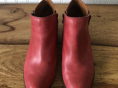 Lucky Brand Red Leather Booties W Sz 9.5