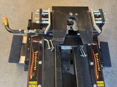 18K Demco Auto slide 5th wheel hitch