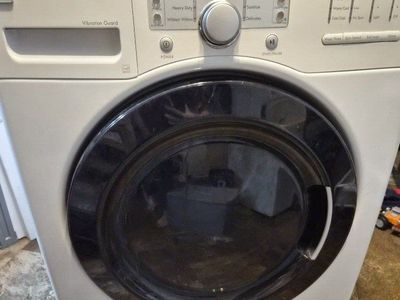 Free washer. Runs but doesn't drain.