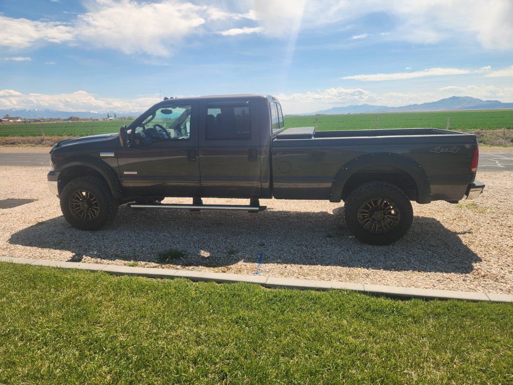 2005 Ford F-350 Super Duty Lariat