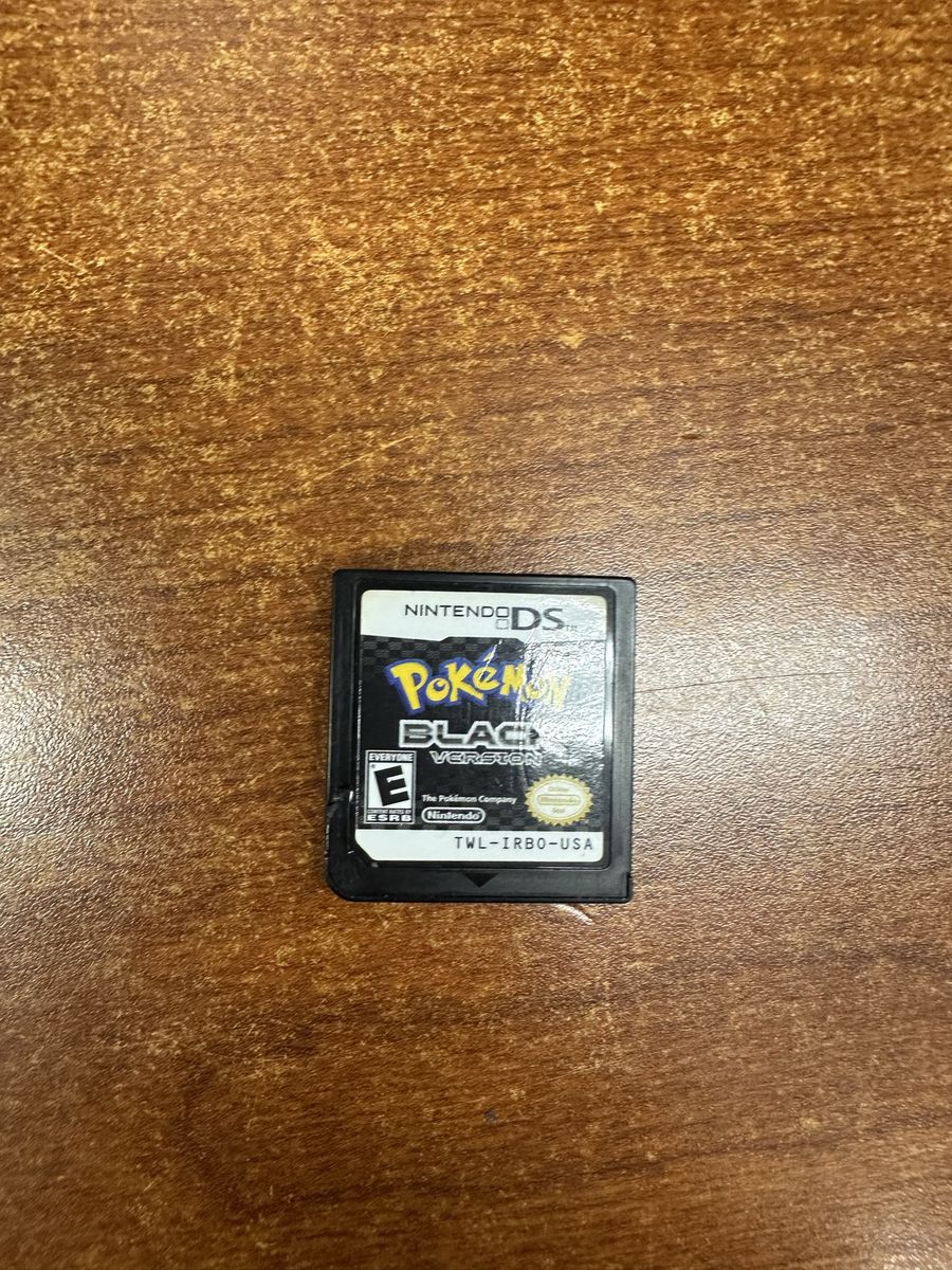 Pokemon Black Version Nintendo DS Game Cartridge - Used