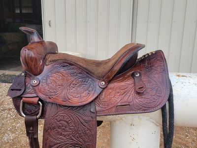 15" Seat Western Saddle