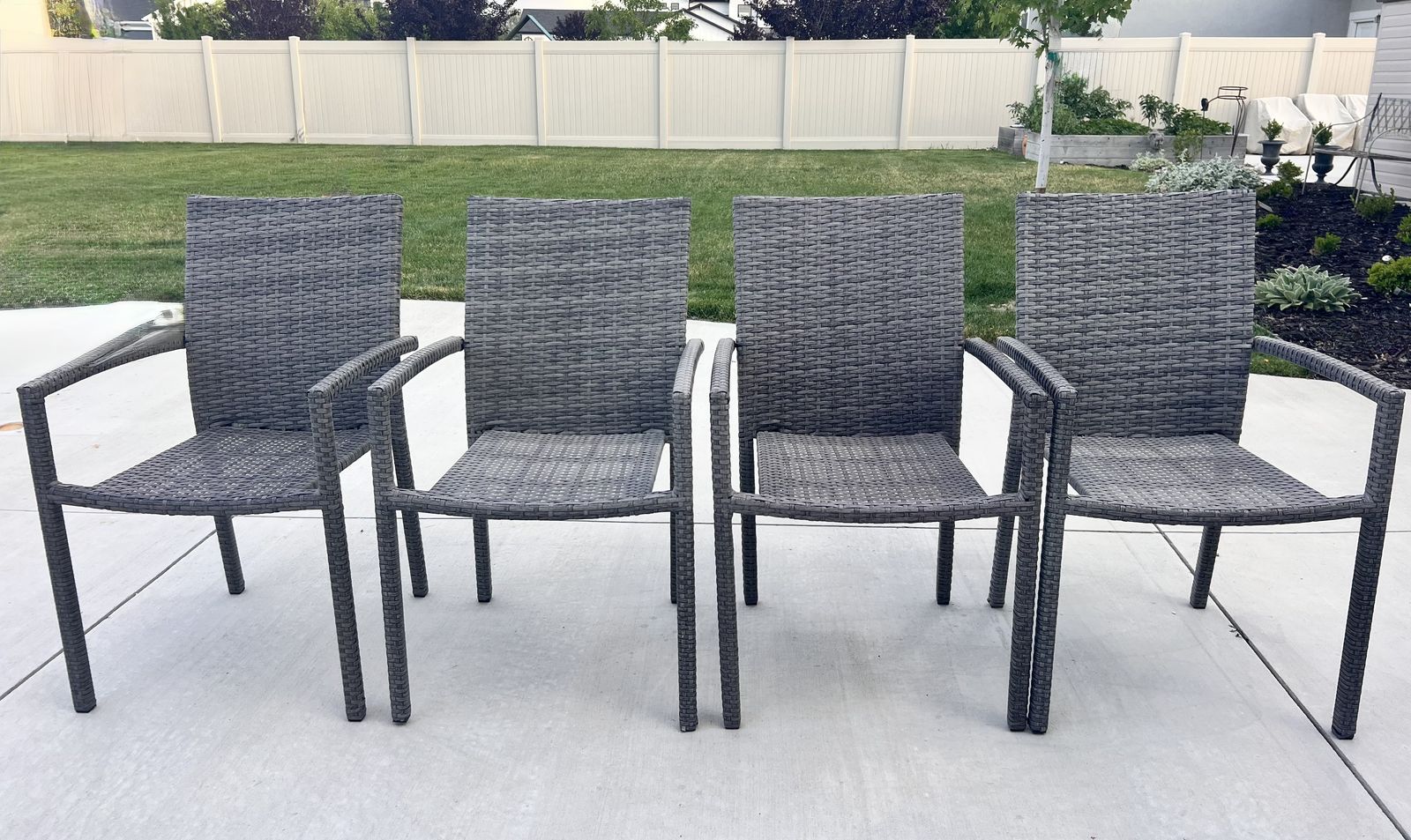 NEW Set of 4 Gray All-Weather Wicker Outdoor Patio Dining Armchairs