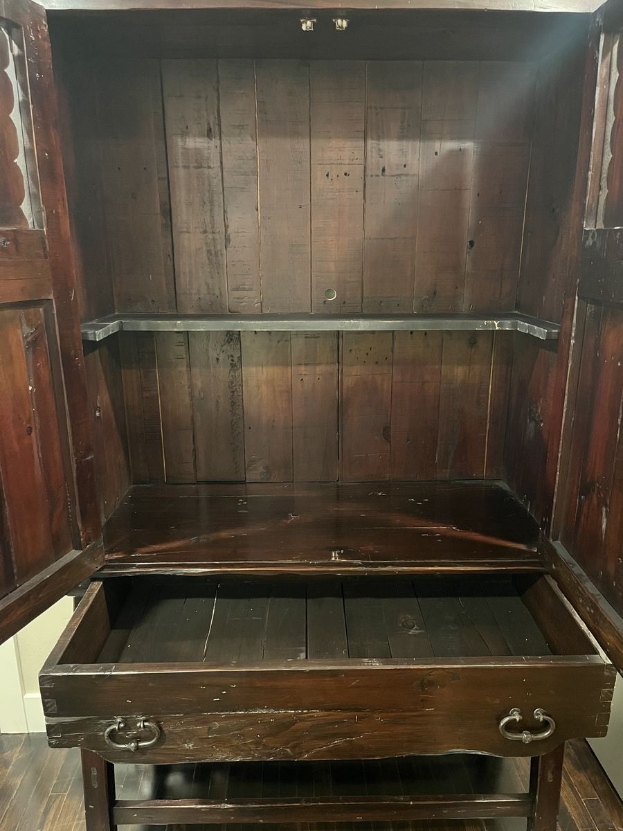 Main image 6