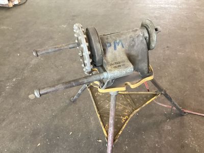 Rigid 300 pipe threader