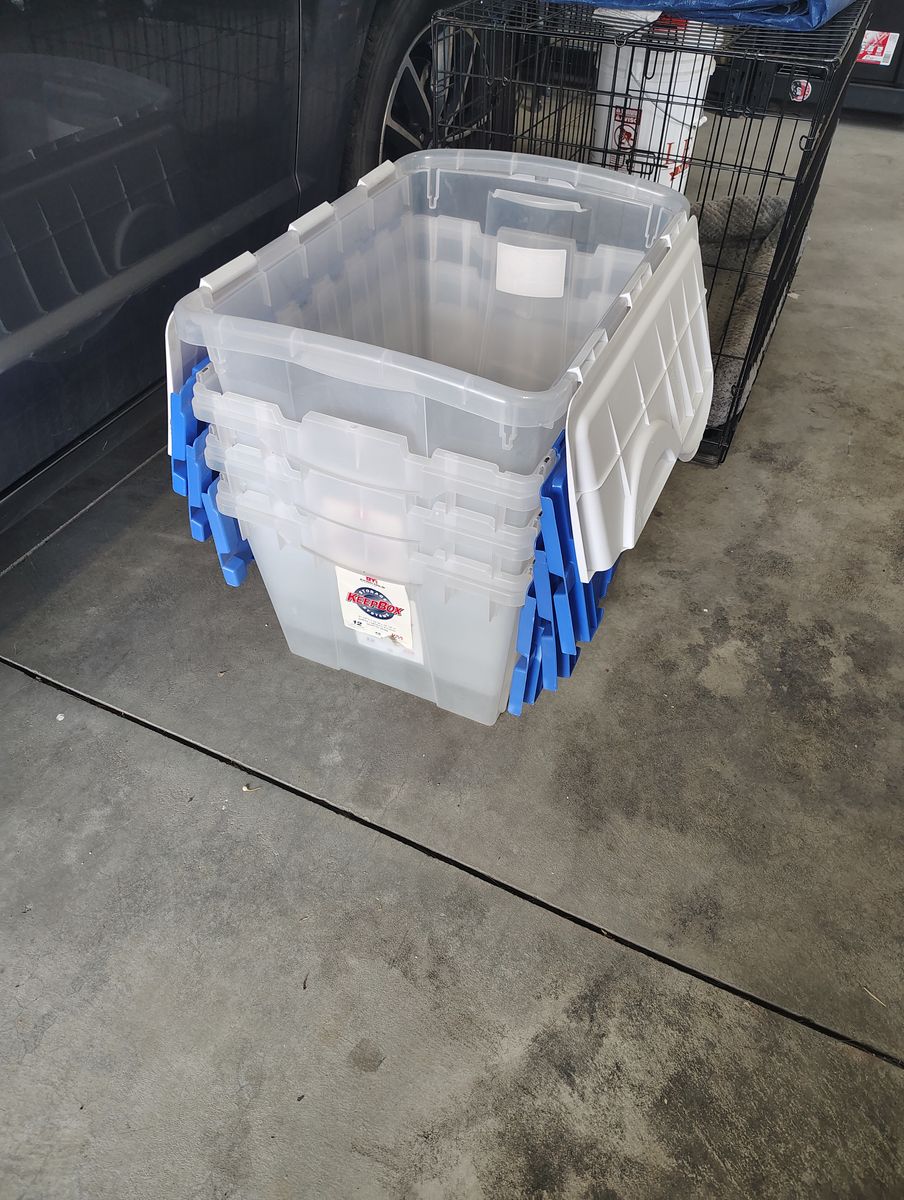Storage bins