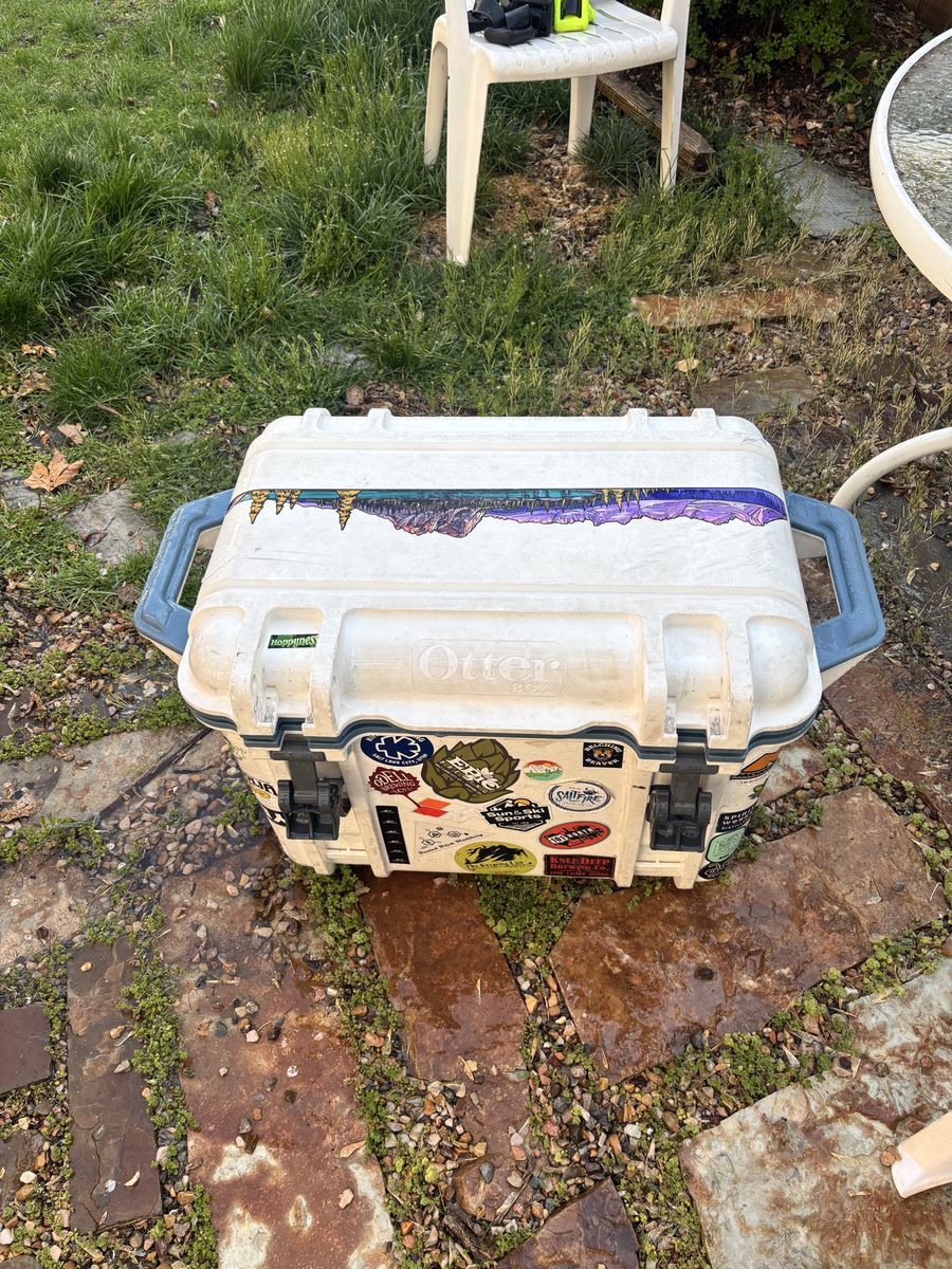 Otterbox venture 45 Bear Proof Cooler