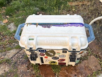 Otterbox venture 45 Bear Proof Cooler