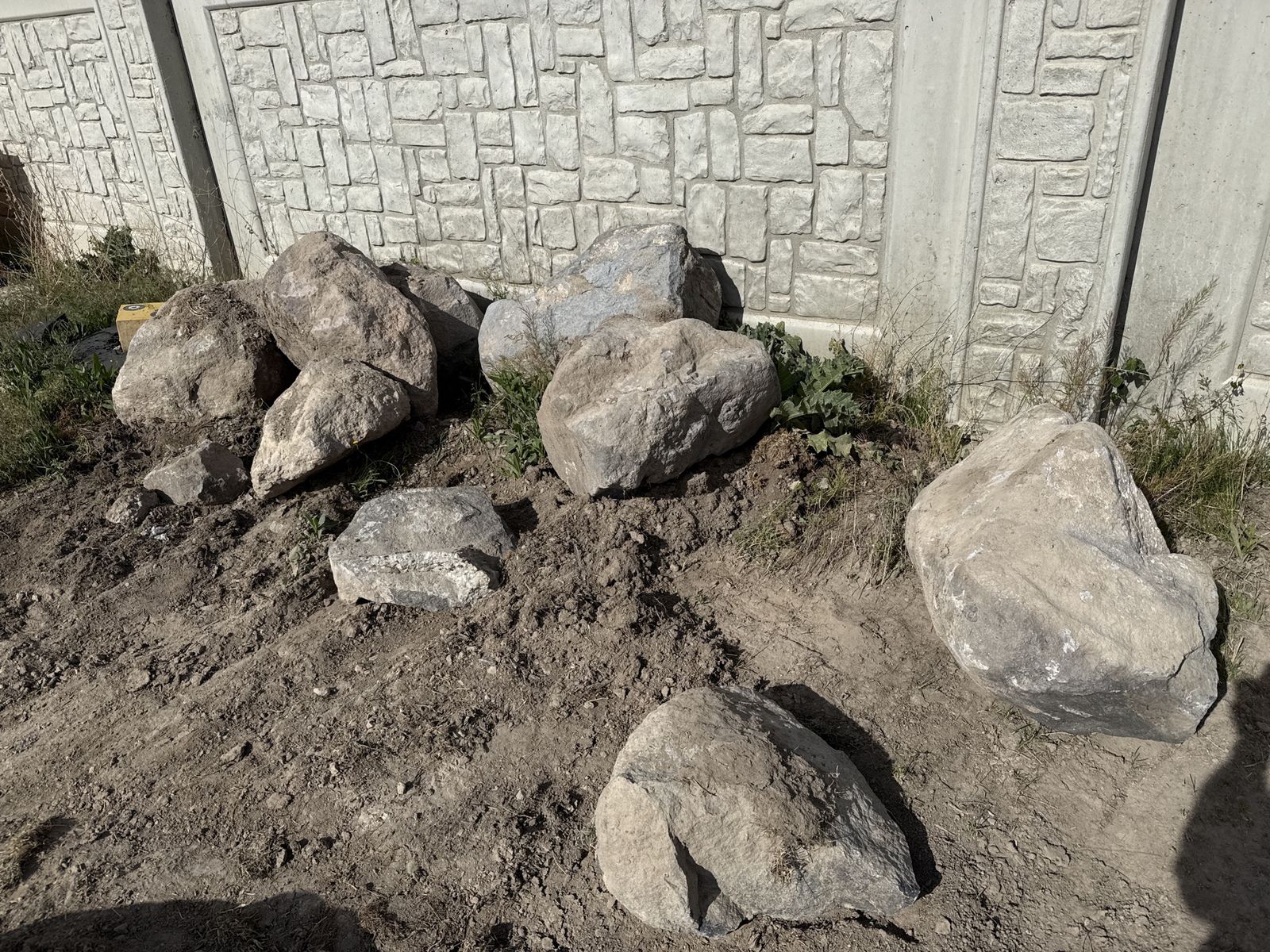 Free landscape boulder
