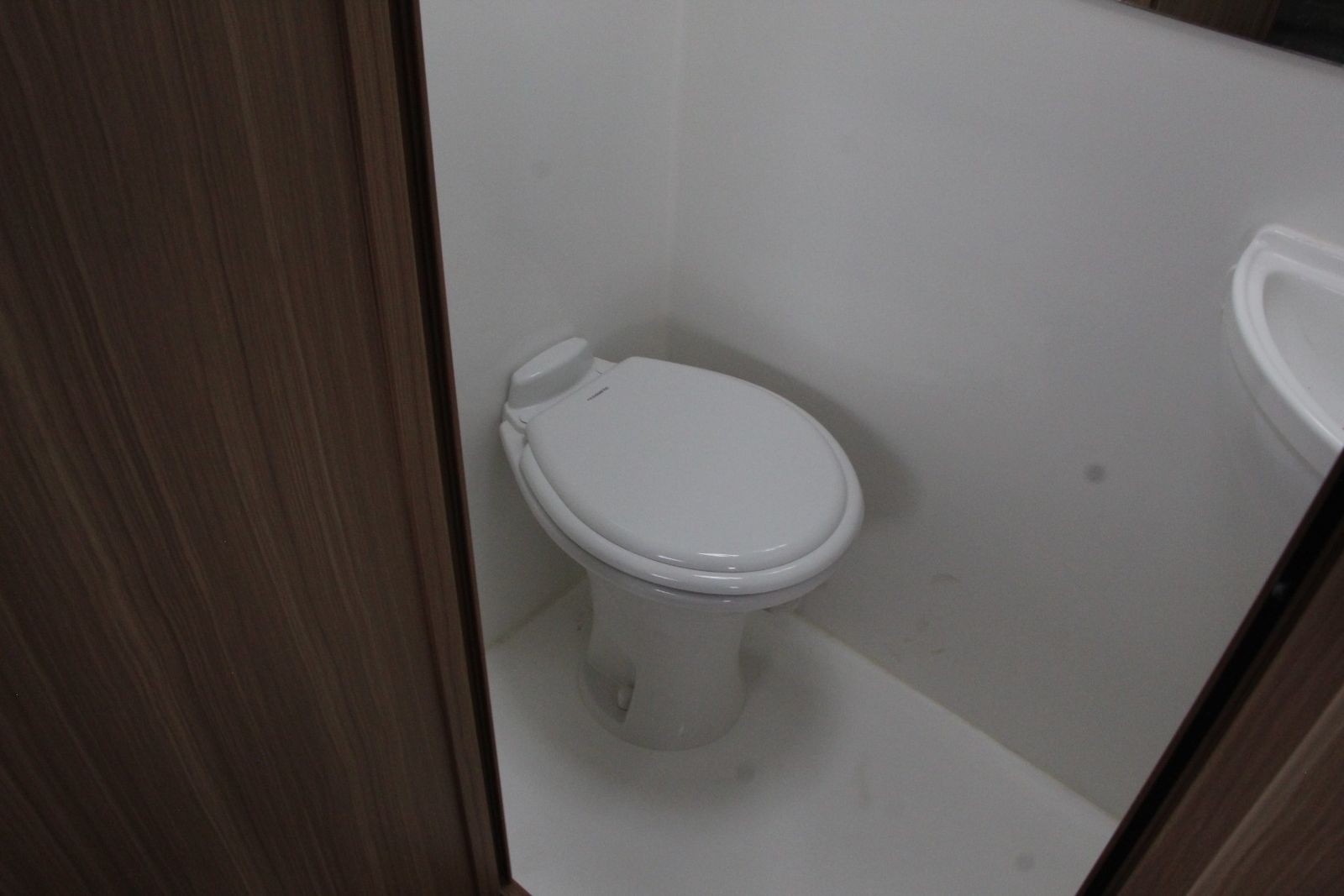 Main image 12