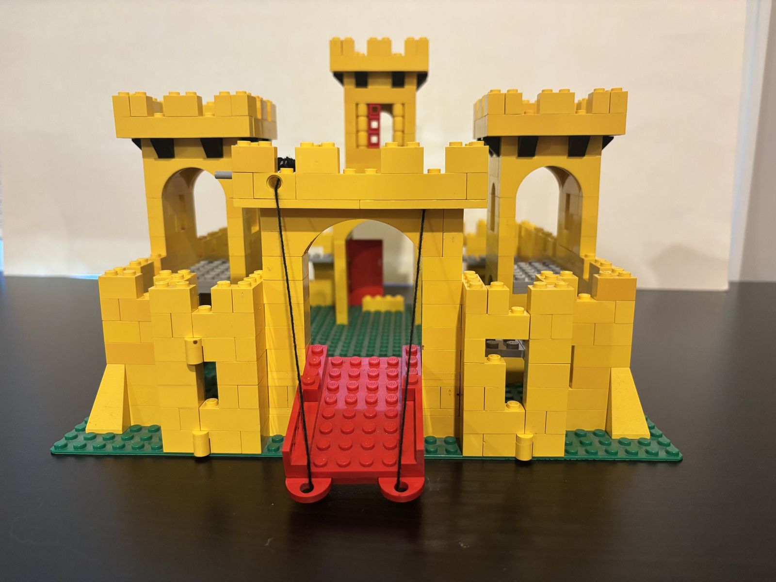 Main image 3