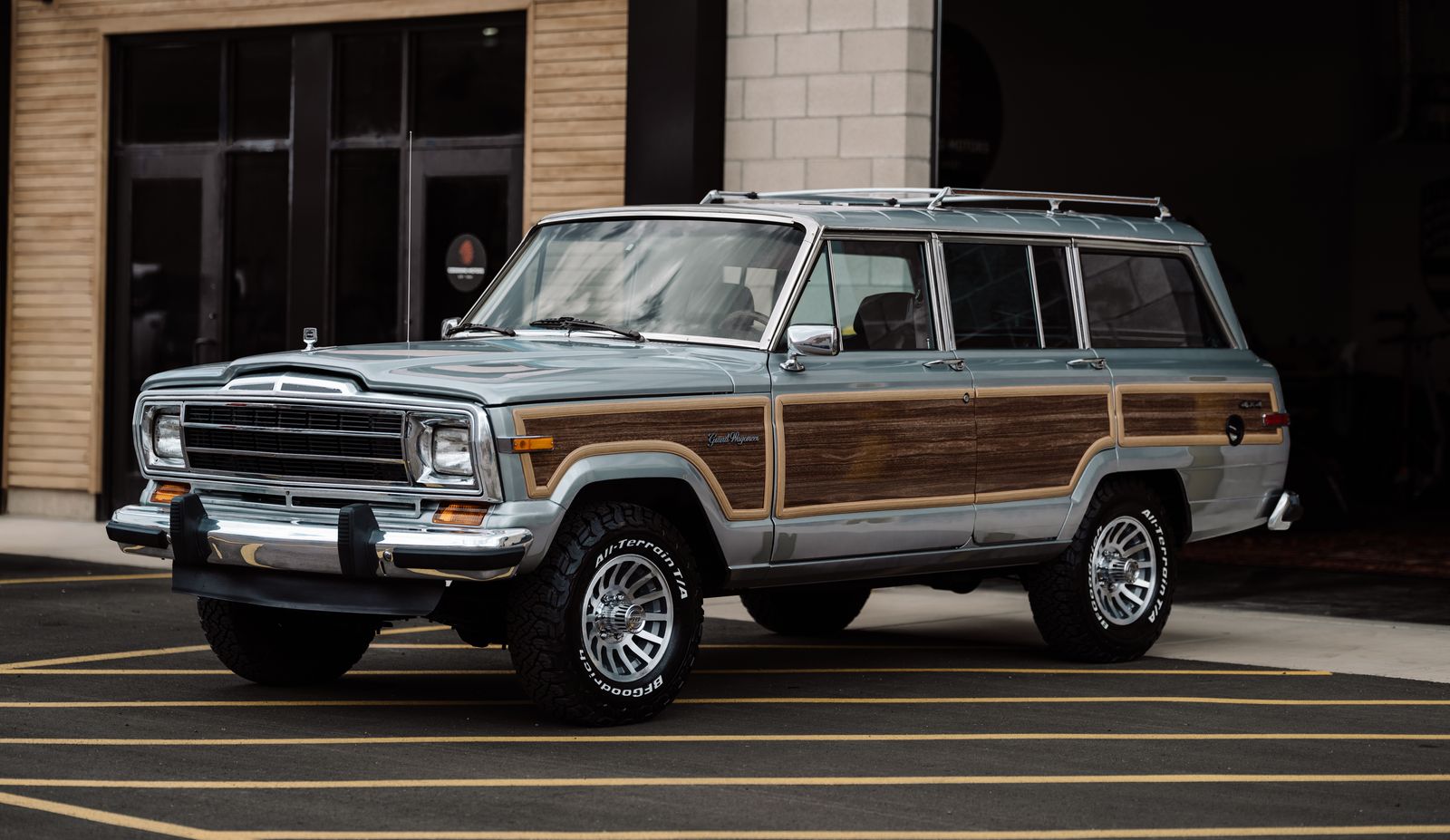 1991 Jeep Grand Wagoneer Limited Reserve