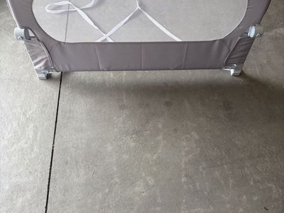 Foldable Mesh Bed Rail Safety Guard for Toddlers - Grey