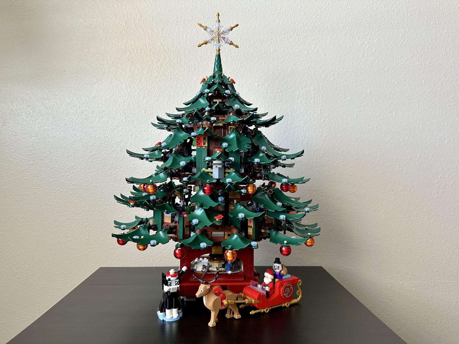 Lego Family Christmas Tree 41843