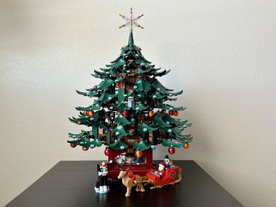Lego Family Christmas Tree 41843