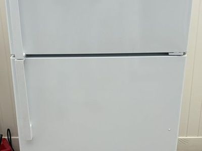 GE Refrigerator - Never Used