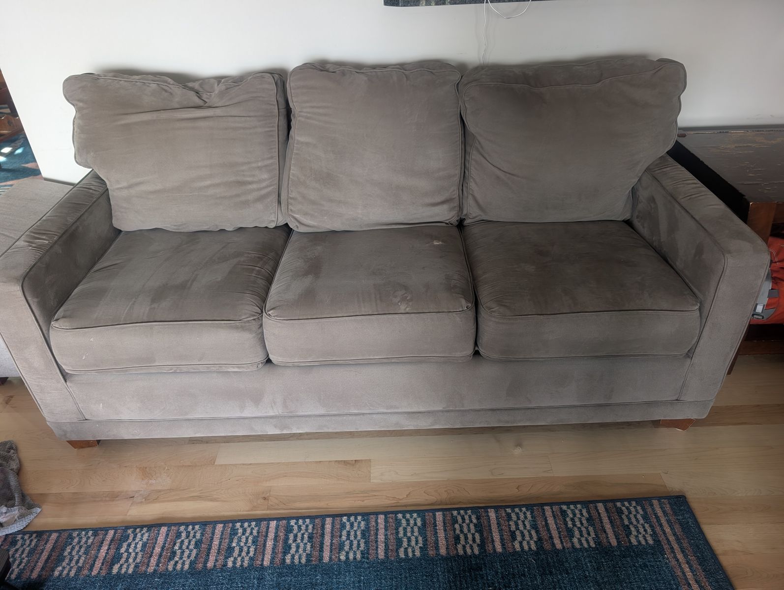 Free lazy boy couch