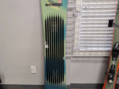 Ride Moderator 159cm Snowboard - Lightly Used 2026