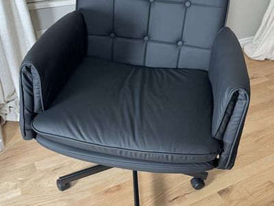 Stylish Office Chair In Black - NEW!