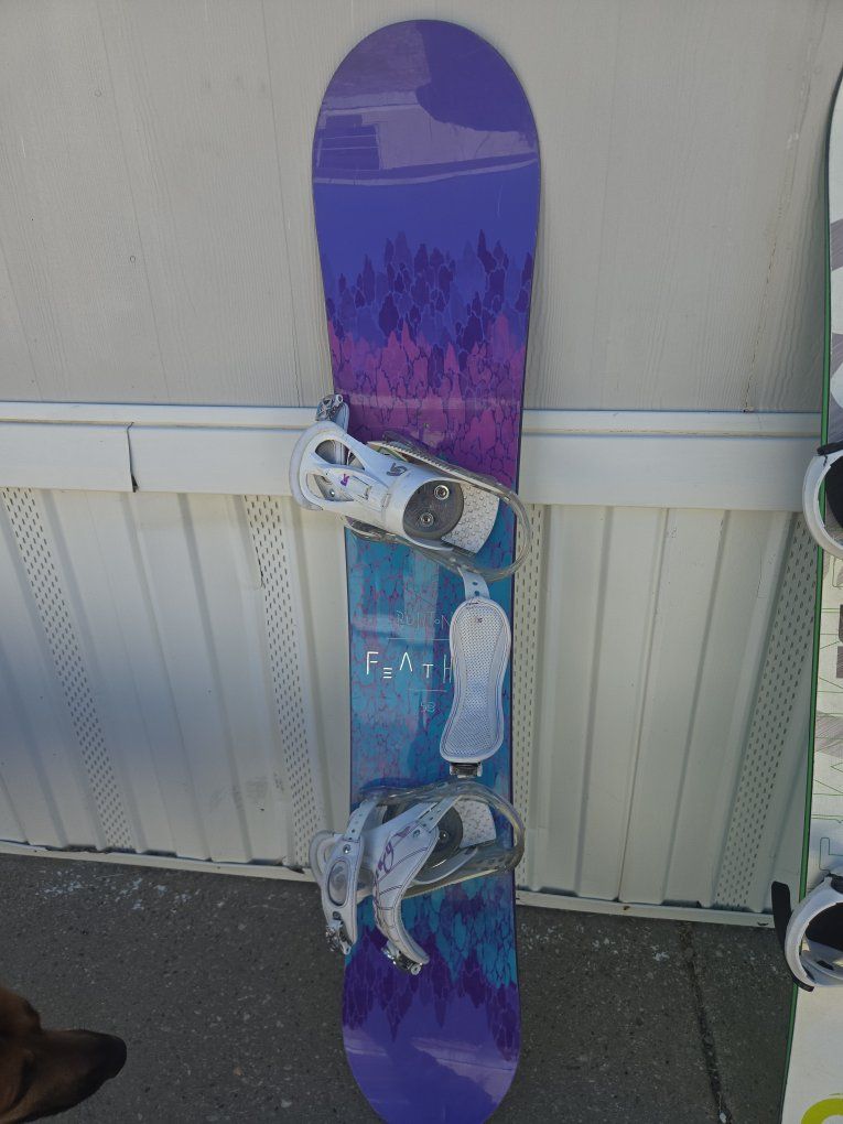 Never Summer, feather and sim 3 Snowboards