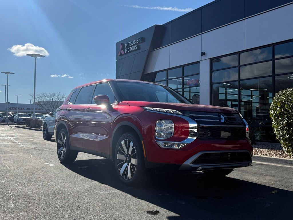 2026 Mitsubishi Outlander SE