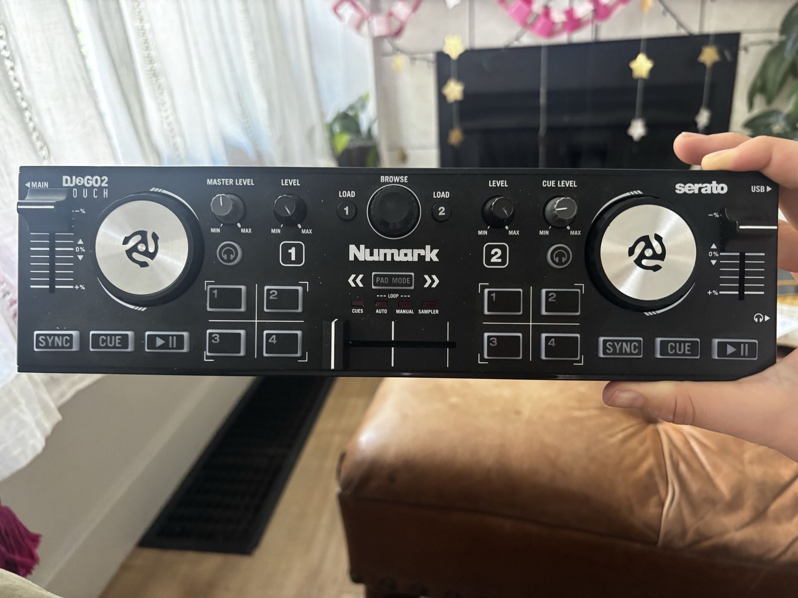 Numark Dj2Go2 Touch Turntable