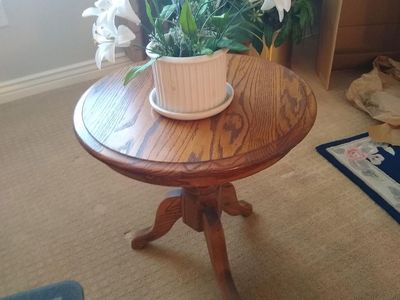 Round Wood Pedestal Accent Table - Rustic Oak Finish, Good Condition