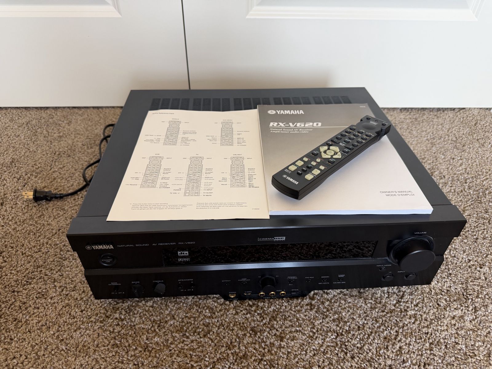 Yamaha Natural Sound RX-V620 AV Receiver with Remote and Owner's Manual