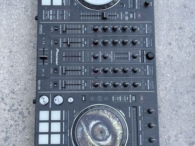 Pioneer DDJ-SX Serato DJ Controller - 4-Channel Professional DJ Mixer