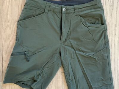 Patagonia - Men's Quandart Shorts - 8 Green