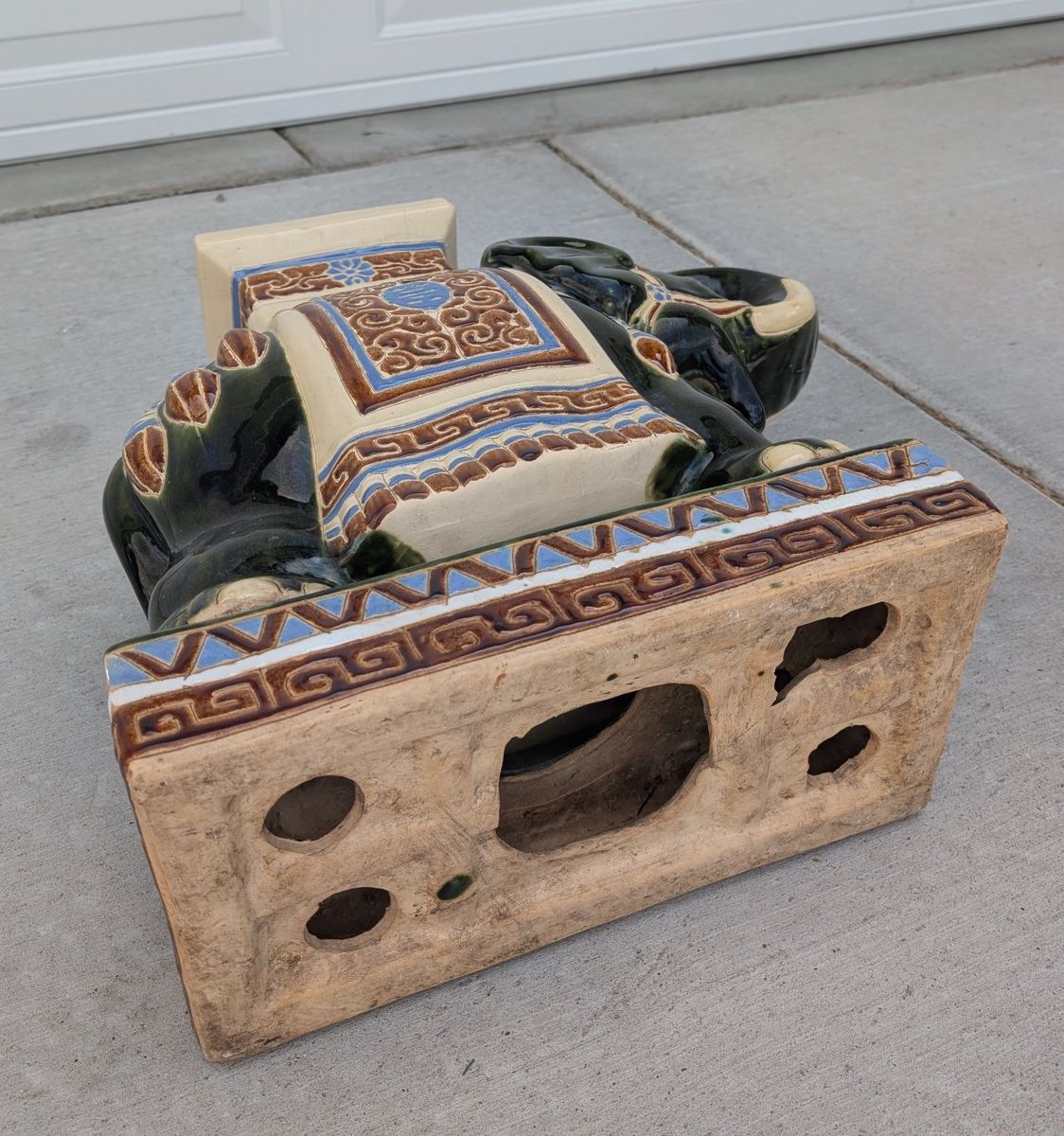 Main image 6