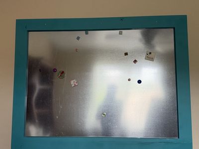Magnet board