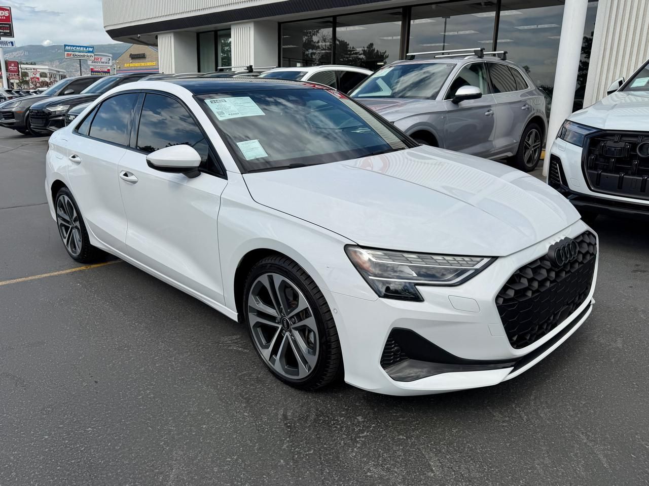 Main image 2