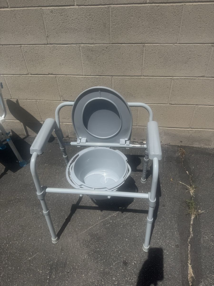 Medical Commode Chair - Portable & Adjustable Shower Toilet Seat