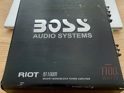Boss Audio Systems Riot R1100M 1100W MOSFET Monoblock Power Amplifier