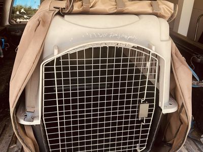 Mud River cover and dog kennel
