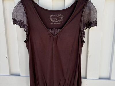 Womens Hillard & Hanson Lace Shirt