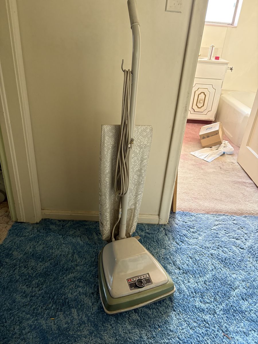 Eureka upright vacuum