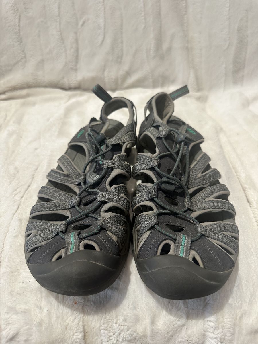 Keen Womens 10 Gray Slimfit Hiking Sandals