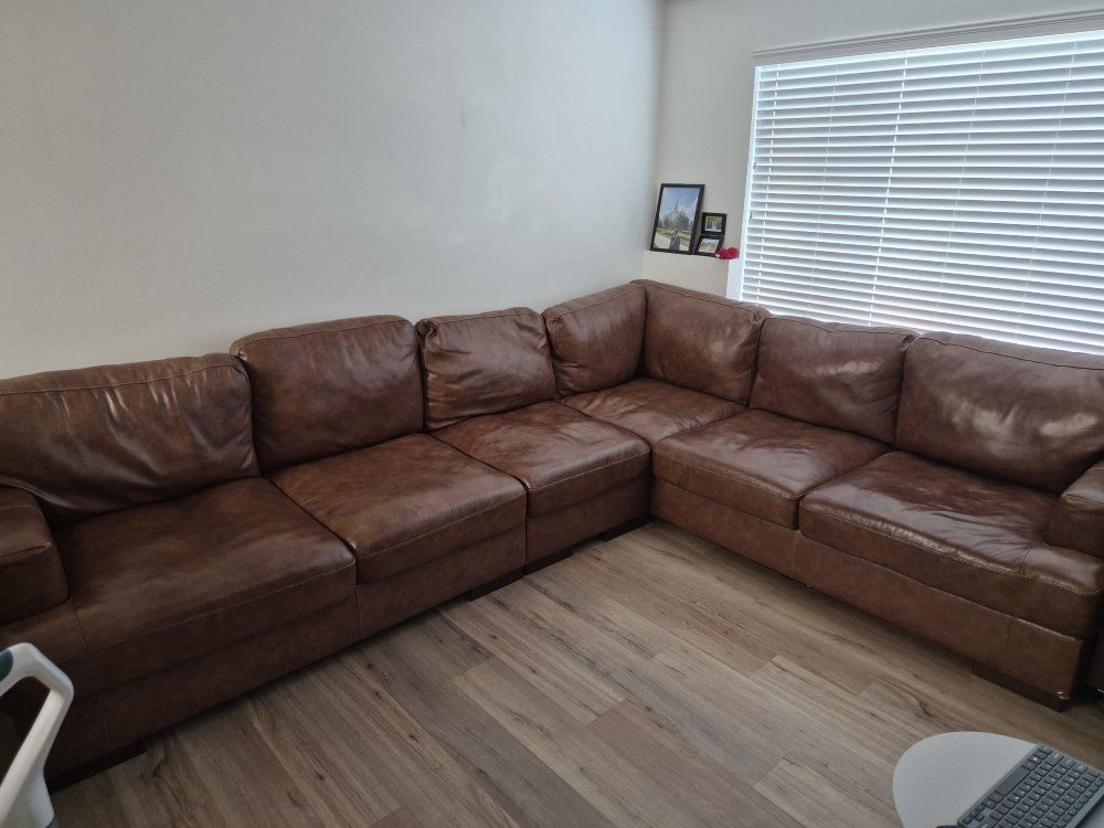 Couch (good condition) 3 part sectional $250 obo