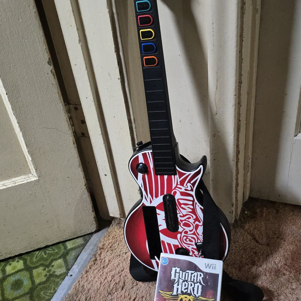 WII AEROSMITH GUITAR HERO  WITH GAME (LIKE NEW)