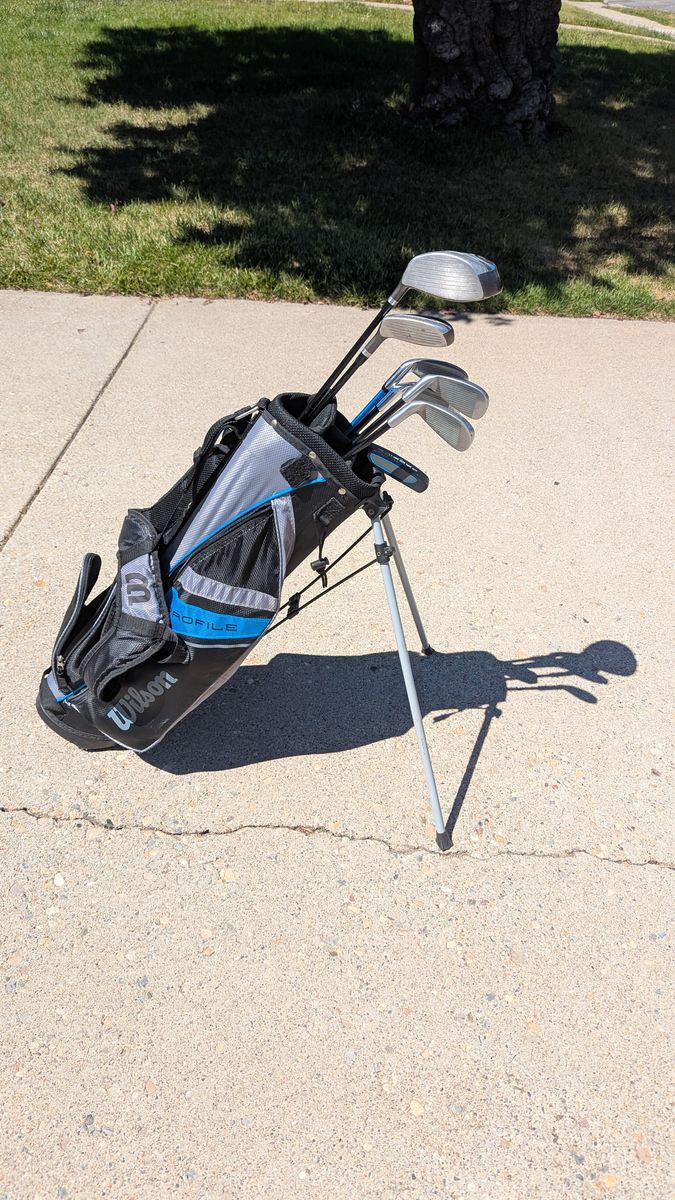 Wilson Profile JR clubs