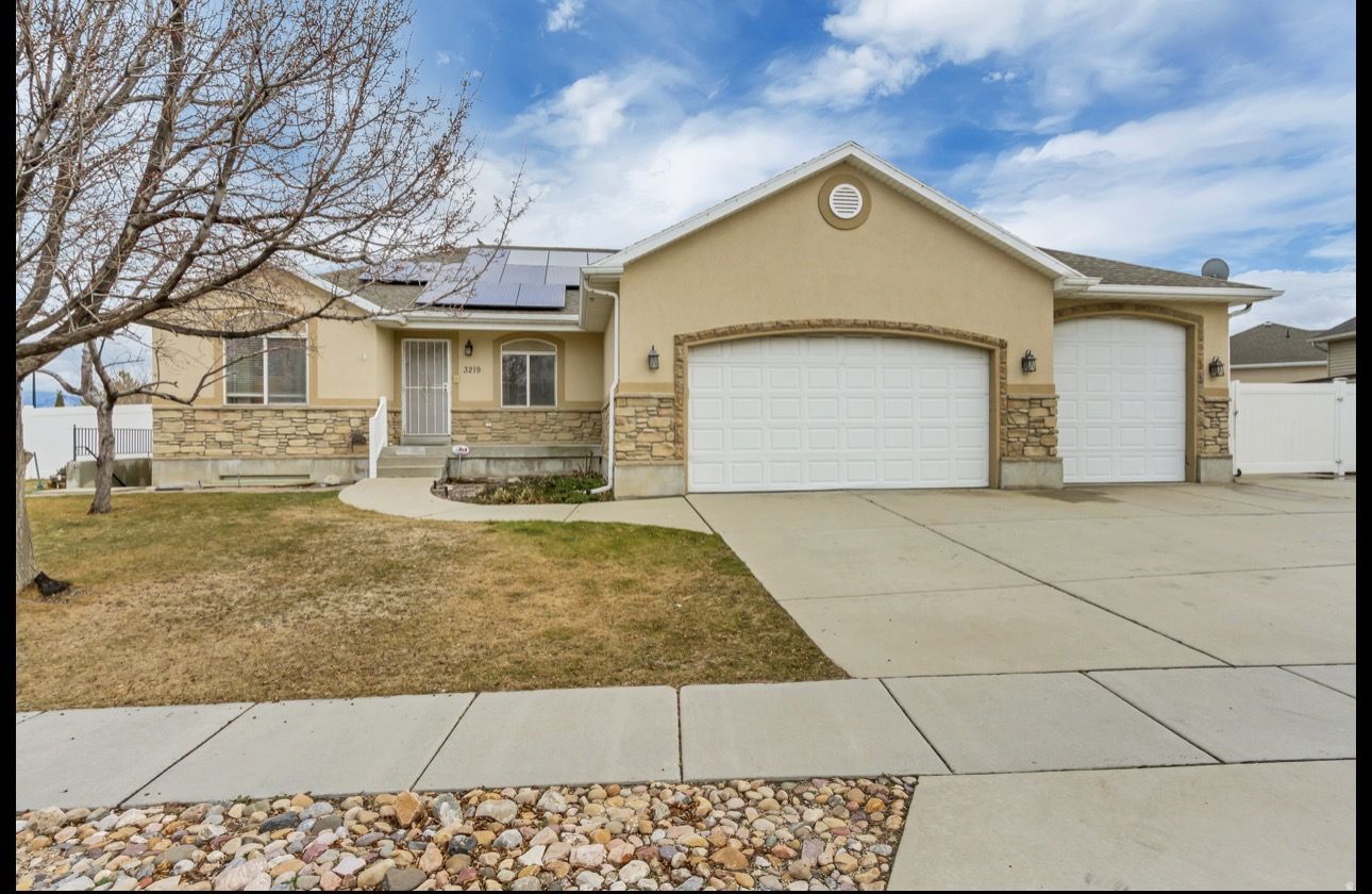 Top floor house for rent