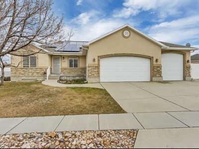 Top floor house for rent