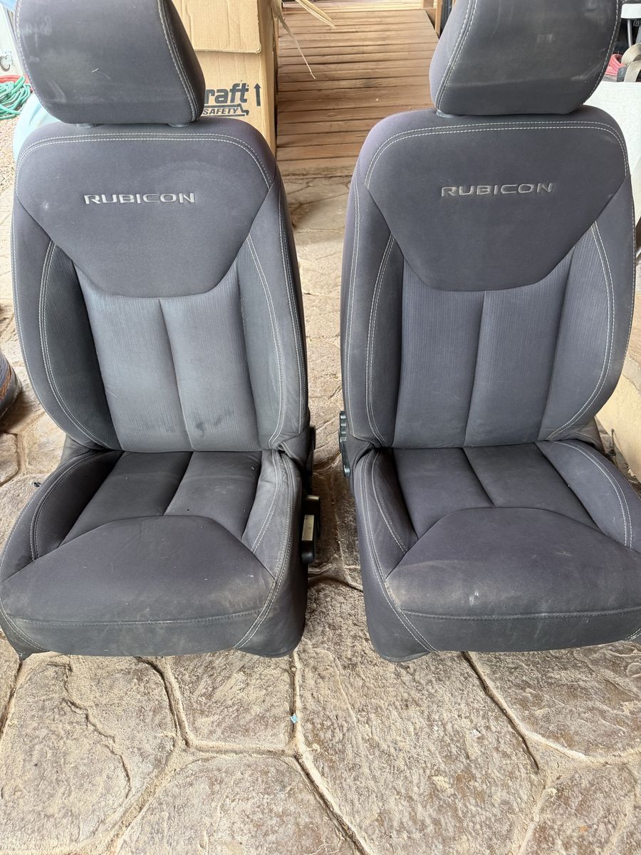 Jeep seats