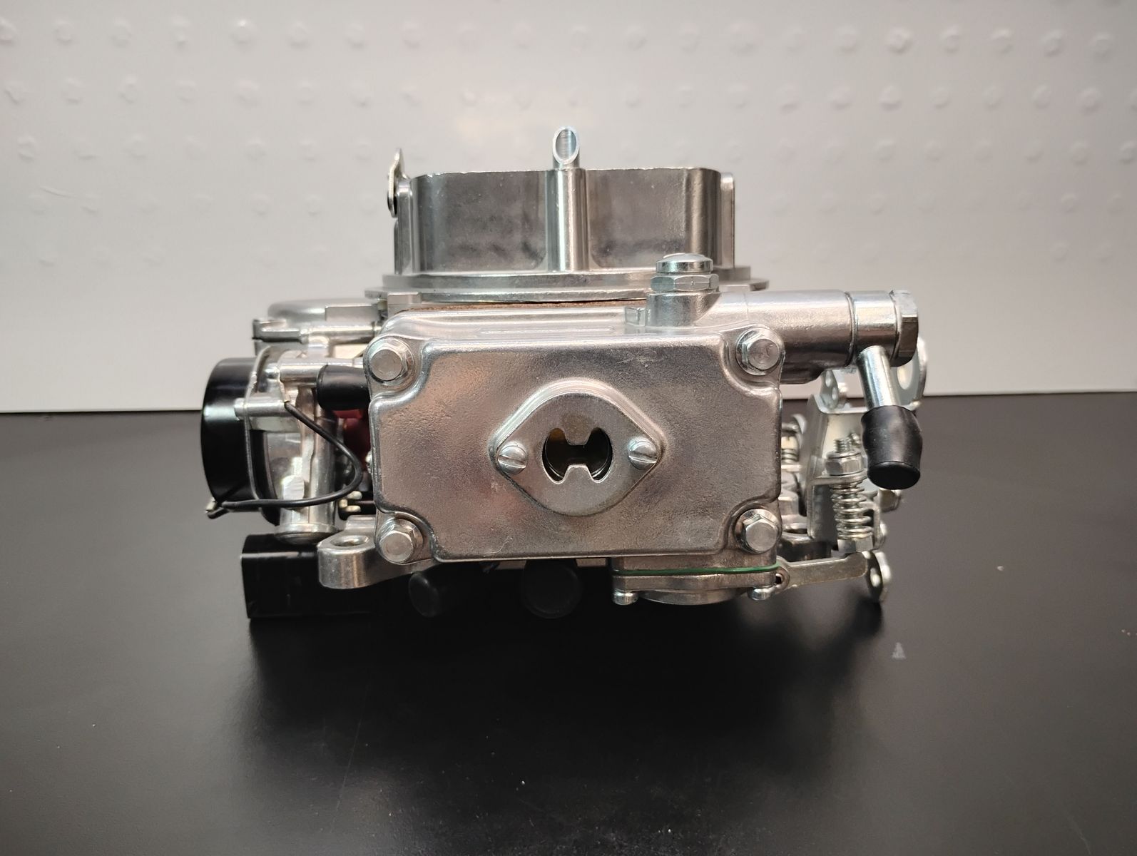 Main image 6