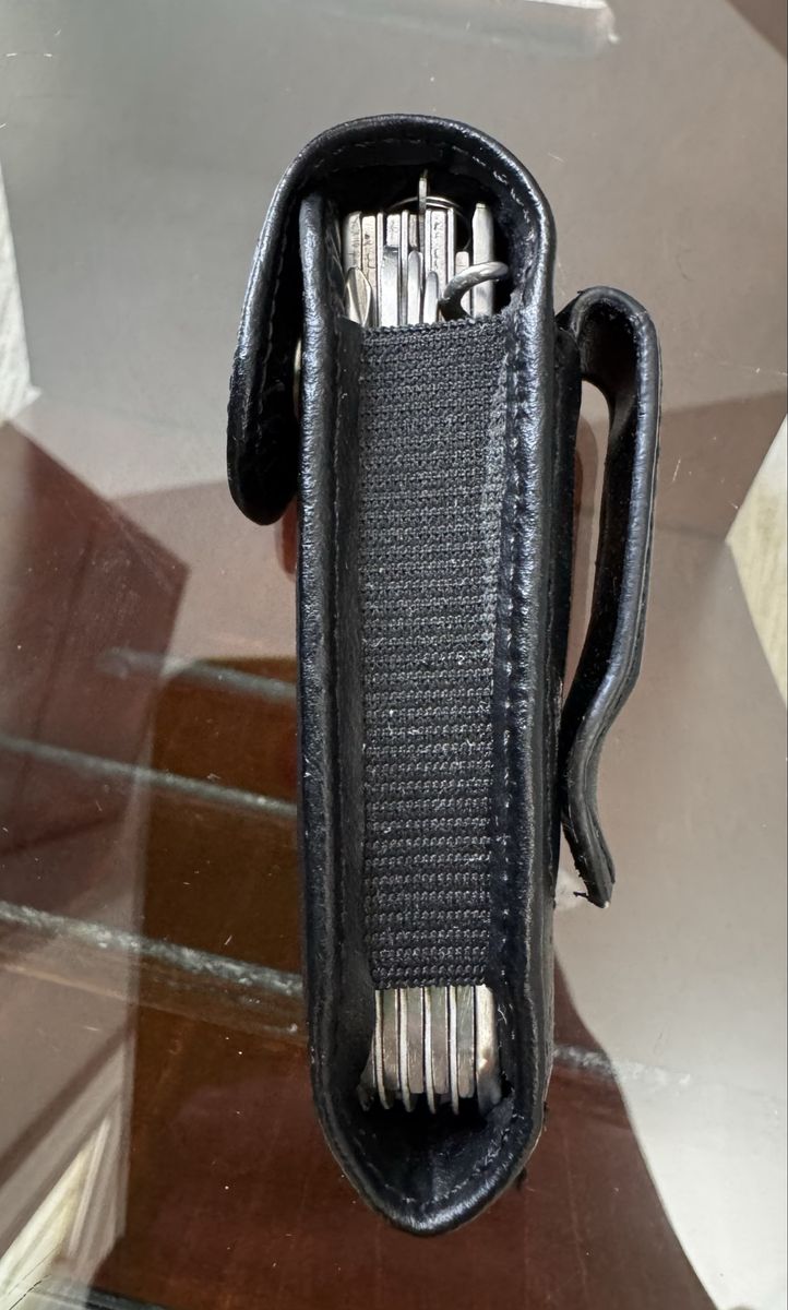 Main image 7