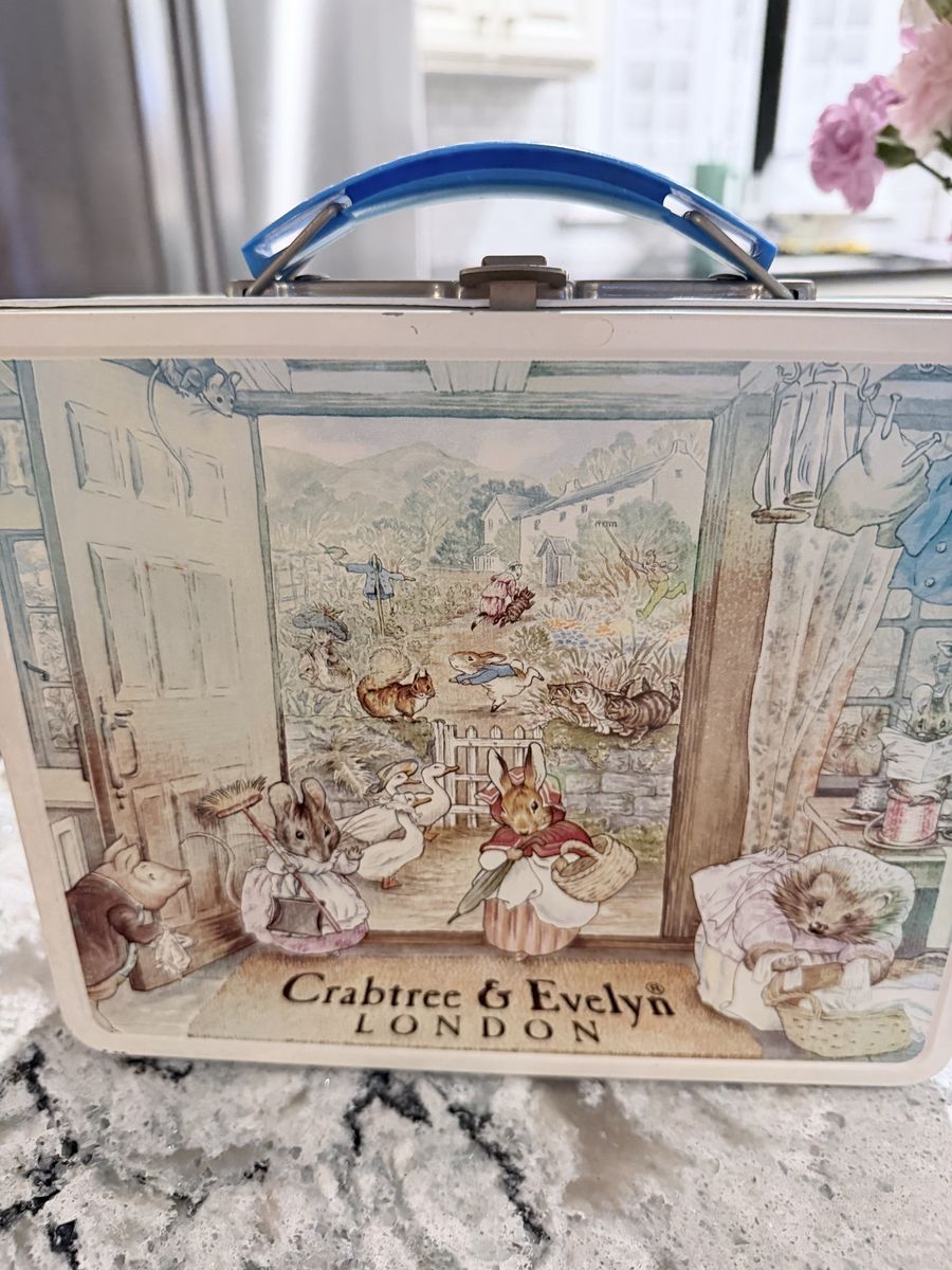 Vintage Crabtree & Evelyn Peter Rabbit Lunch Box