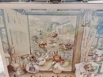 Vintage Crabtree & Evelyn Peter Rabbit Lunch Box