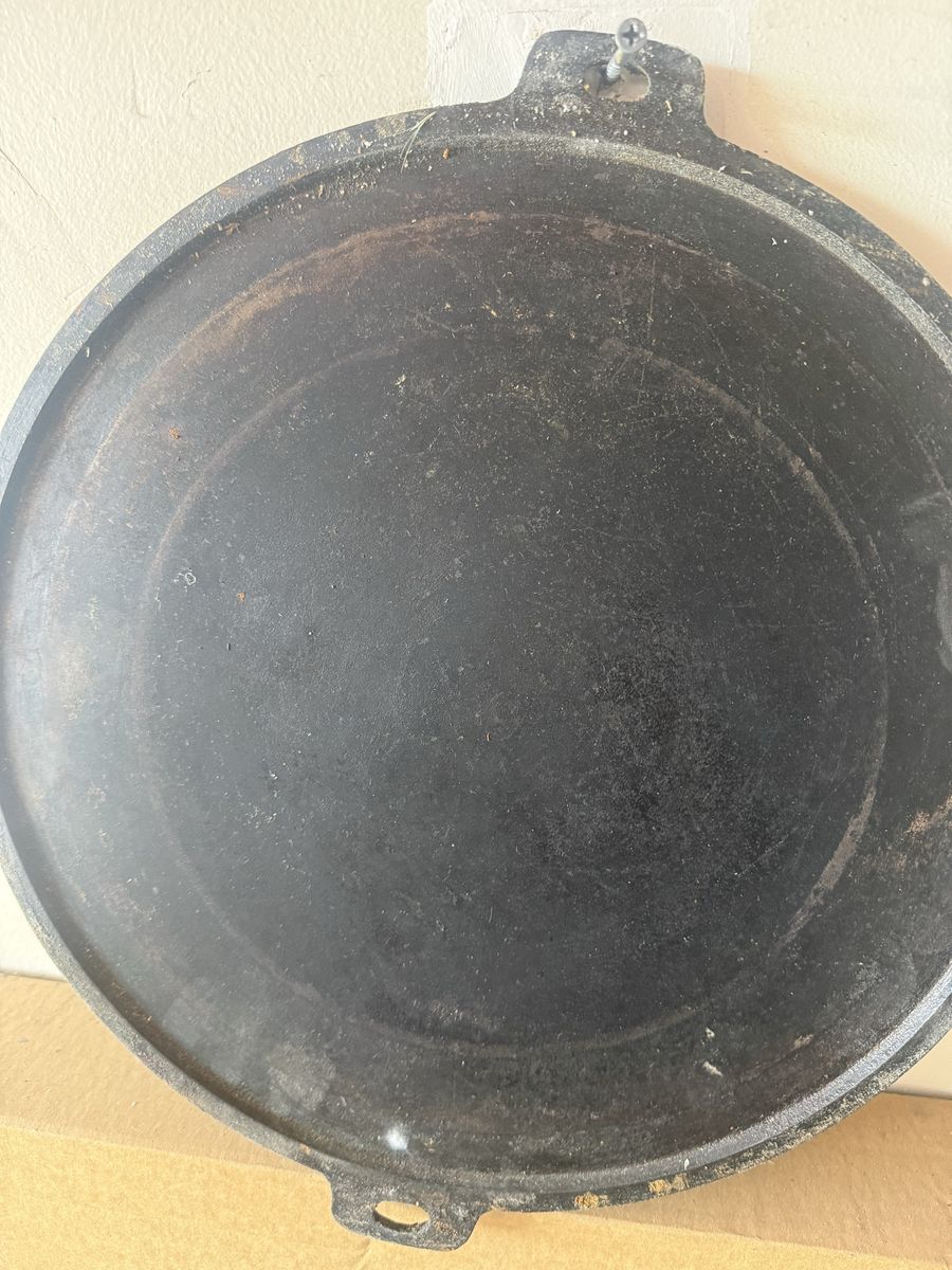 Vintage Camp Chef Round Cast Iron Griddle Skillet Pan. 15 inch cooking surface.